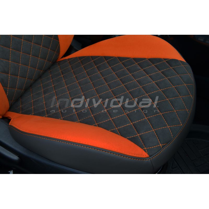 Coprisedili in pelle e Alcantara® personalizzati per Nissan